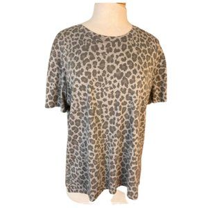 Zoe & Liv Gray Animal Print Top